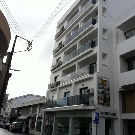 Apartman P.l Hermes & Lárnaka