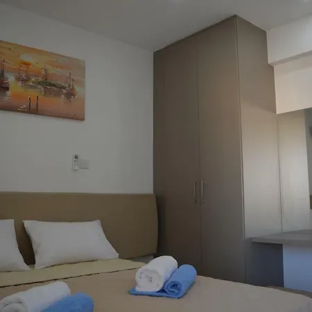 P.l Hermes & Apartman