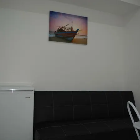 P.l Hermes & Apartman Lárnaka
