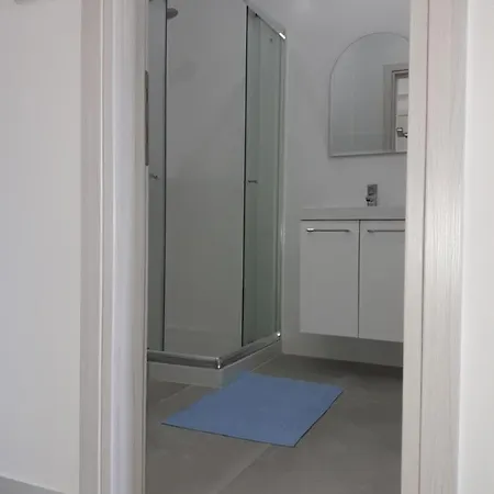 Apartman P.l Hermes & Lárnaka