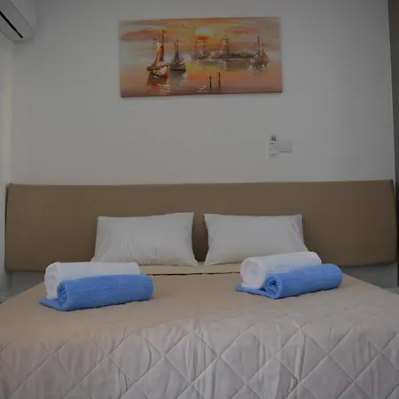 P.l Hermes Studios&apartments Lárnaca