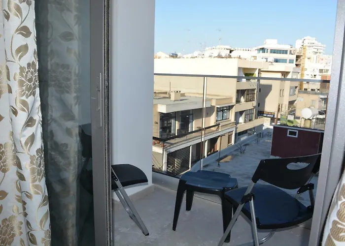 P.l Hermes Studios&apartments * Lárnaca