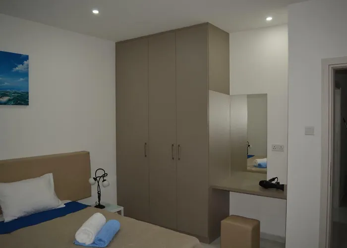 P.l Hermes Studios&apartments