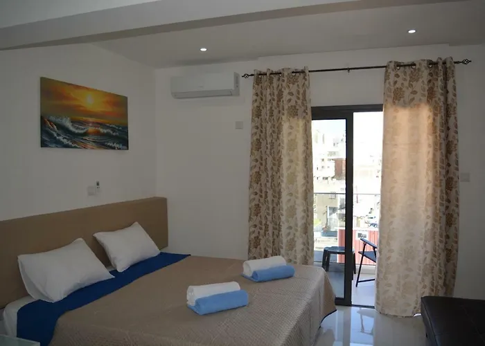 P.l Hermes & Apartament Larnaca