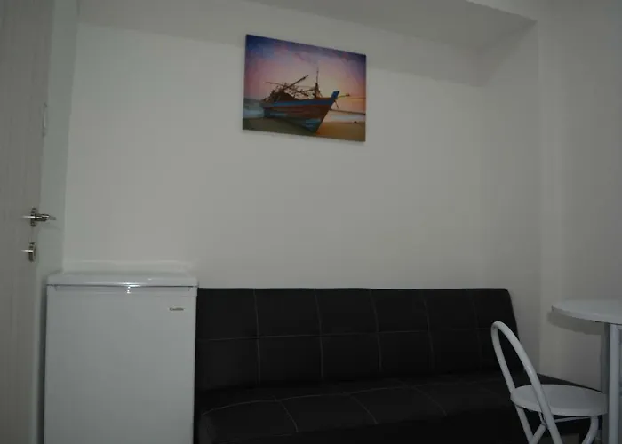 P.l Hermes & Apartament Larnaca