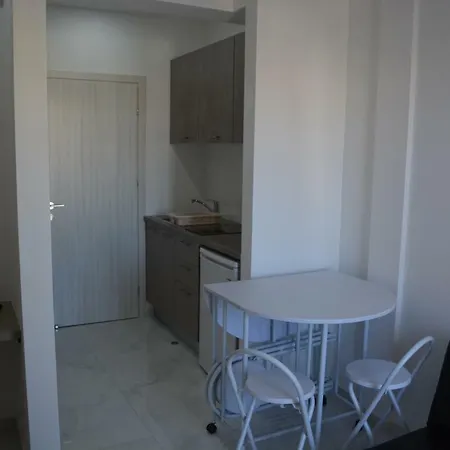 P.l Hermes & Apartamento *