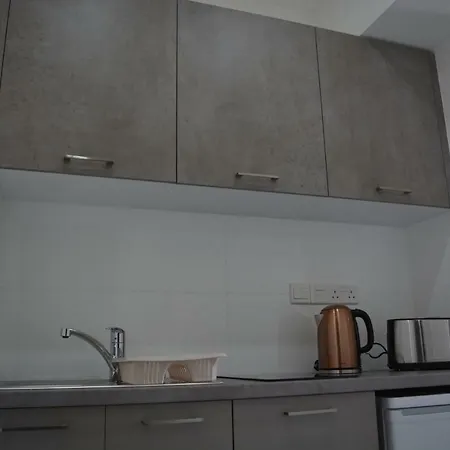 P.l Hermes & Apartamento *